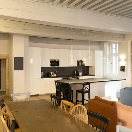 Maison Colodge - *
