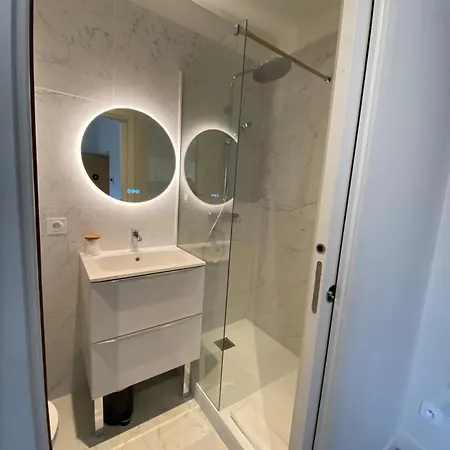 Maison Colodge - *
